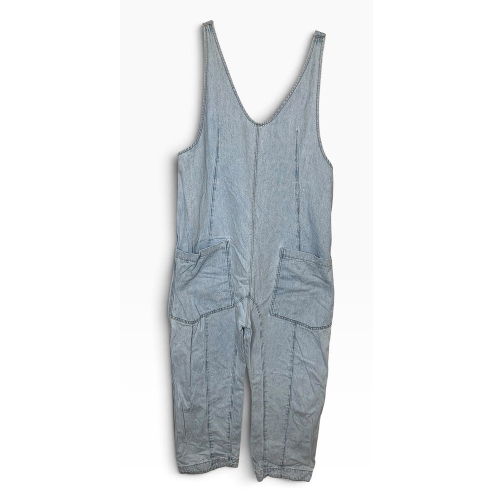 EUC FREE PEOPLE HIGH ROLLER BLUE DENIM JUMPSUIT OVERALLS Slouchy Size M Bib